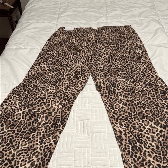 LOFT Leopard Print Wide Leg Jeans - Picture 12 of 13